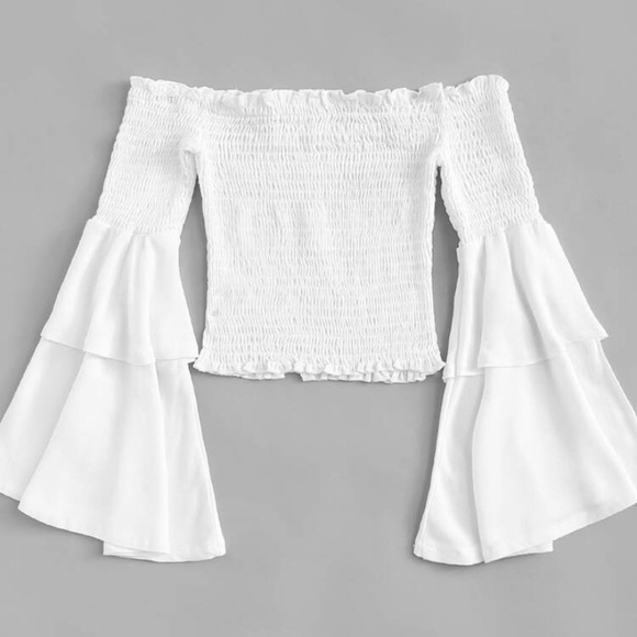 White layered sleeve crop top - Picture 2 of 2